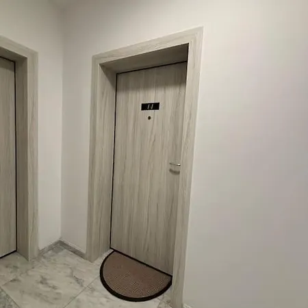 Alivaya Σαντάνσκι